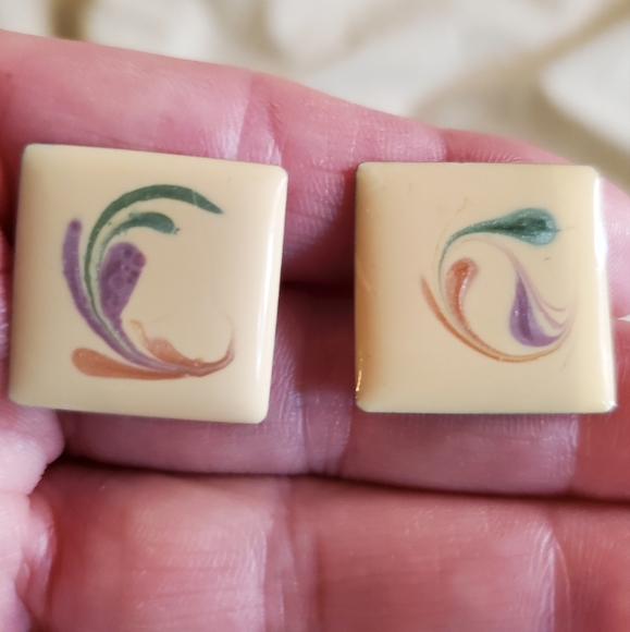 Multi-Color Earrings - Picture 4 of 4